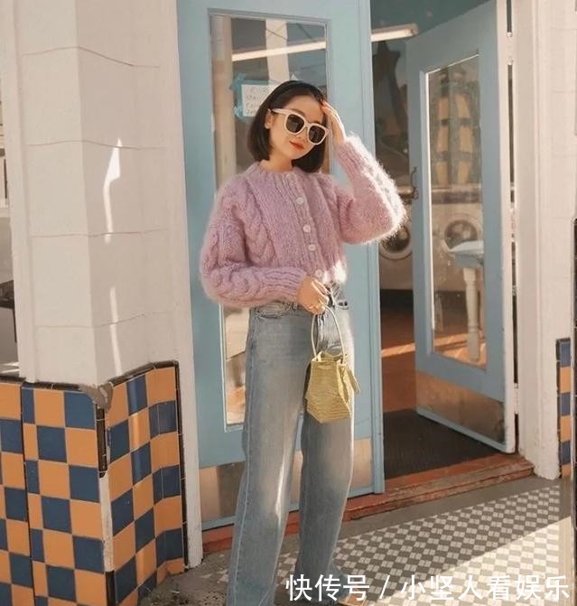 花色 把你的卫衣收起来吧！今年流行穿“奶奶衫”，百搭显瘦还特时髦