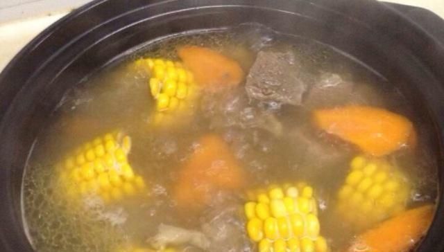 红枣|适合坐月子期间喝的四种汤,营养下奶又不容易发胖,产后妈妈必备