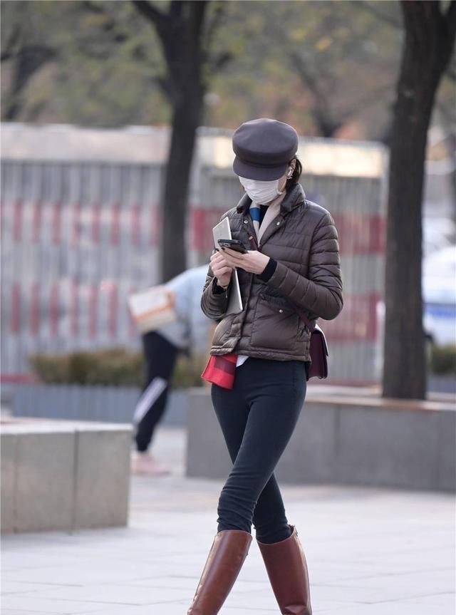 在于|服装搭配不在于穿的多少,而是要会搭配,精致简约还要实用