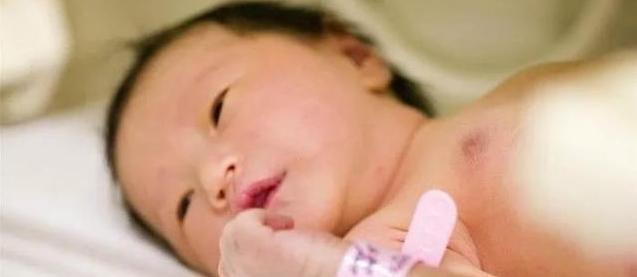 怀孕|9个月孕妈突然腹痛去世,婆婆坚持“剖腹取子”,结果让医生震惊