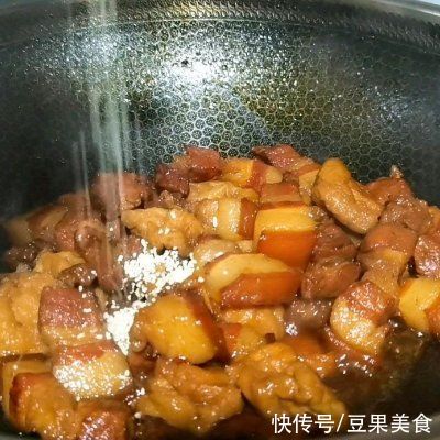  自从学会不加一滴油的红烧肉，就没有不想吃饭的时候