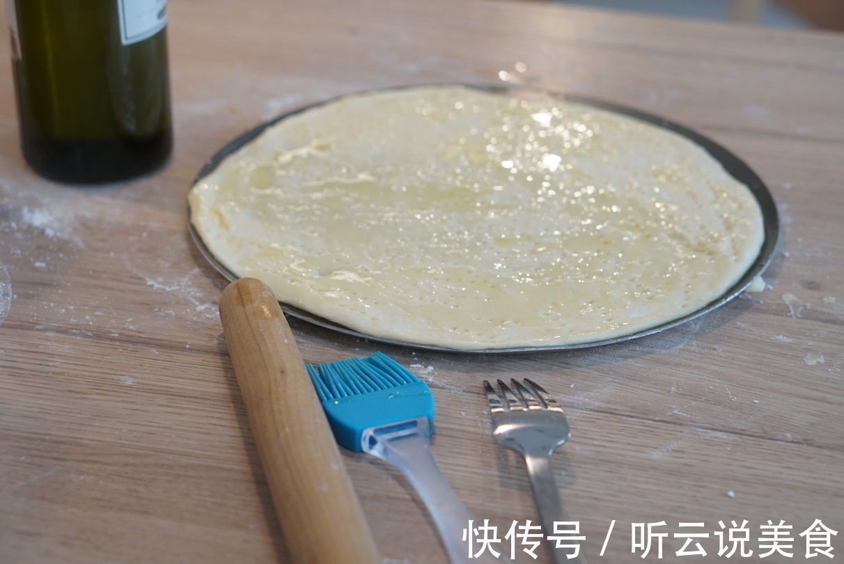 西餐厅几十块的披萨自己在家做，水果浓郁，料足味道好！