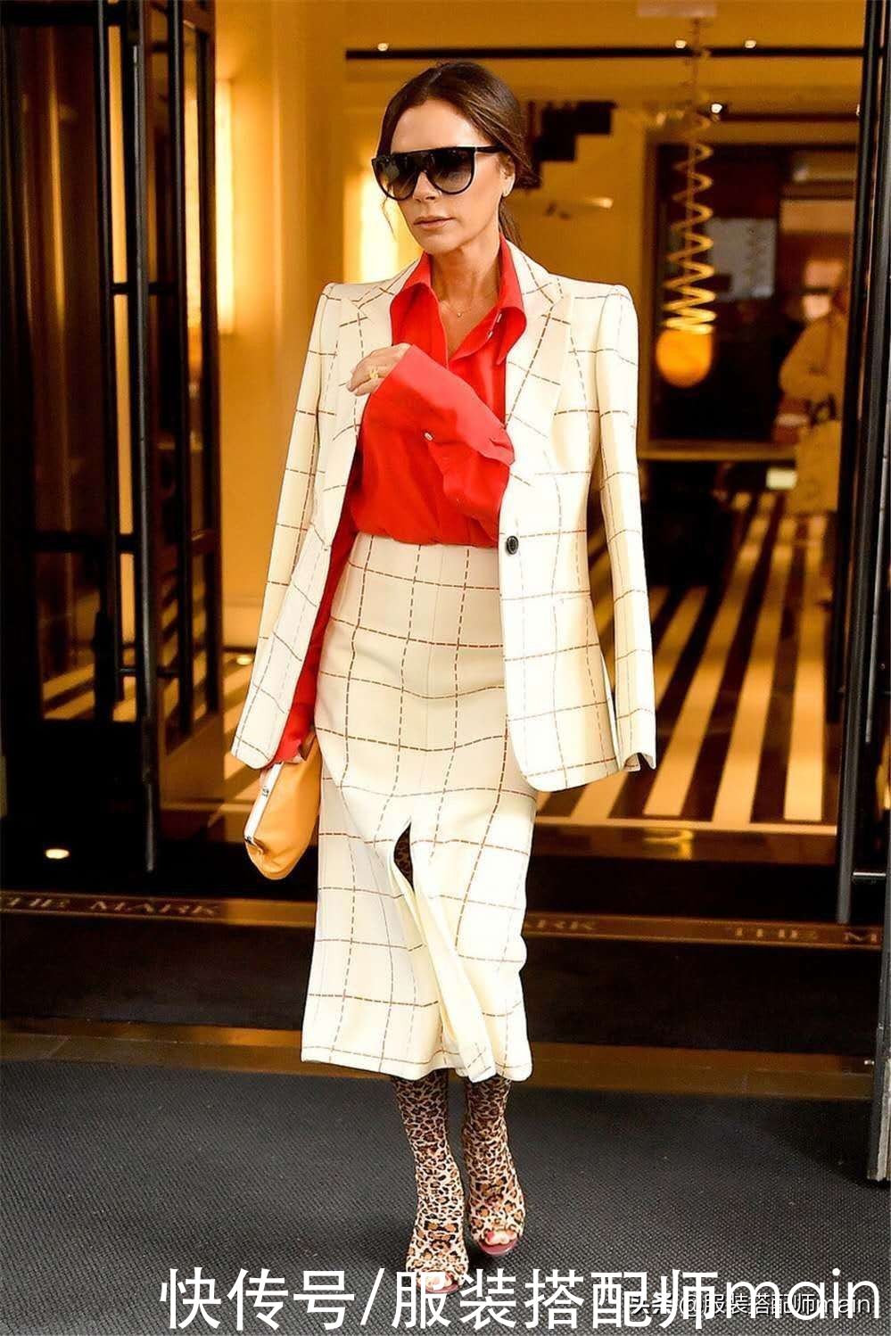 学会丝质衬衫的4种穿搭小心机，你也能优雅得毫不费力