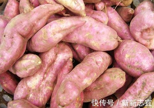 女性|煮红薯加一宝，女性常吃，湿气没了，补气宜血，子宫也越来越健康