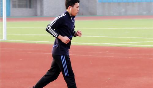 雄激素旺盛|男性雄激素旺盛,身上的特征会比较明显,如果你全有,该庆幸