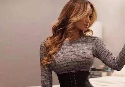 gu非洲人天生容易长肌肉他其实并不是,他花了10年才完成蜕变