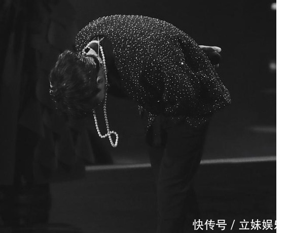 这是Z世代的选择,王一博被主流选中,是使命与价值的体现