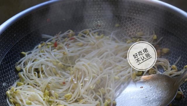 豆芽|做豆芽,多加一个步骤,是很关键的,清脆爽口,也更健康