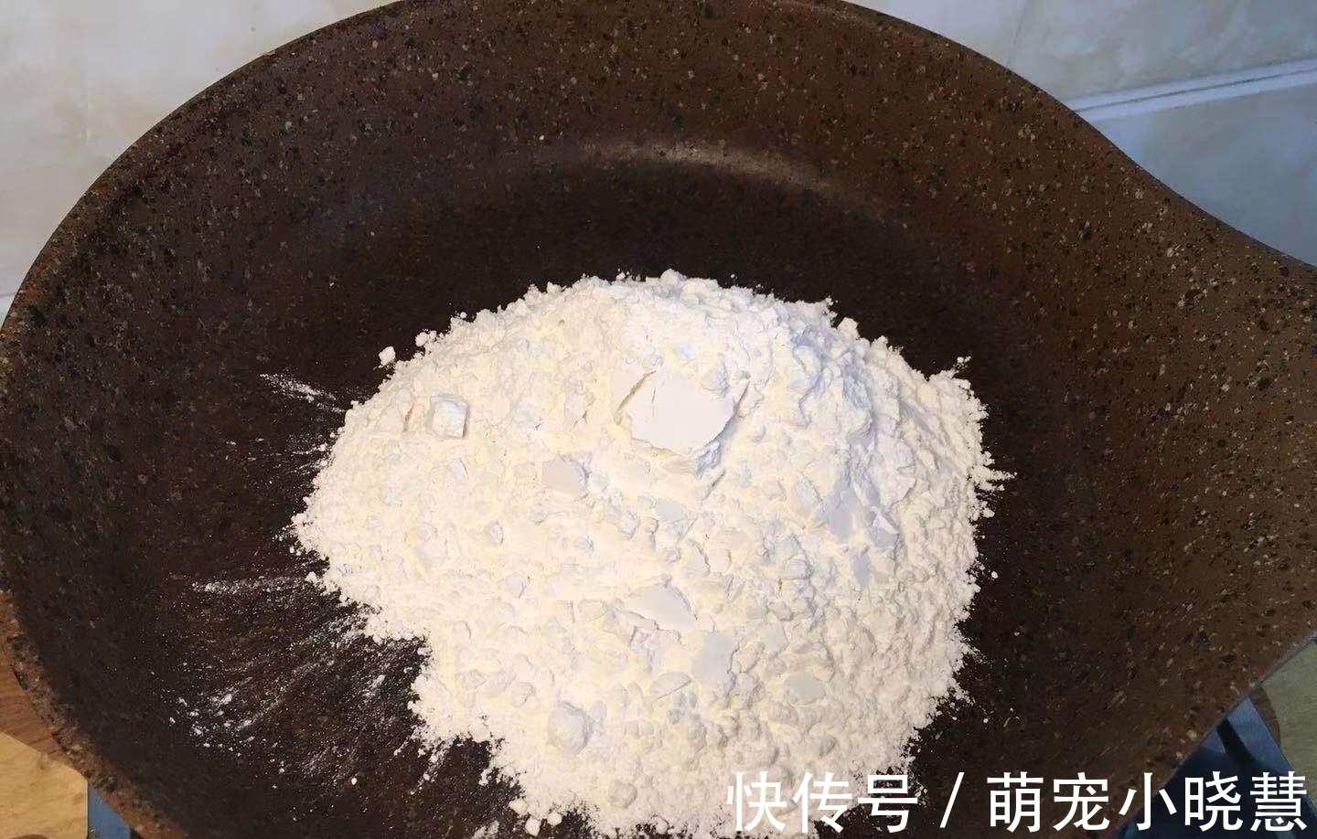 天冷别忘了吃“三黑”，炒一炒，一个月的早餐就有了，滋补又营养