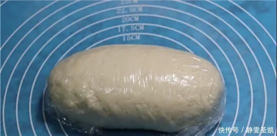 炸油条用小苏打、食用碱全错油条店老板教你正确做法,金黄酥脆