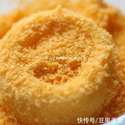 爆浆|#巨下饭的家常菜#金黄酥脆，会爆浆洋葱圈