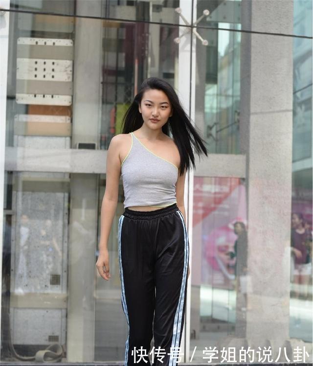 完胜|时尚穿搭打底裤,性感吸睛很显身材优势,艳压完胜