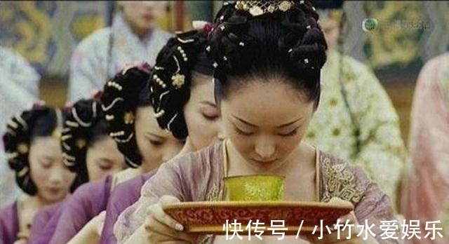 平氏君|奶娘只需要喂孩子吗?其实不是,还有一件事很尴尬!