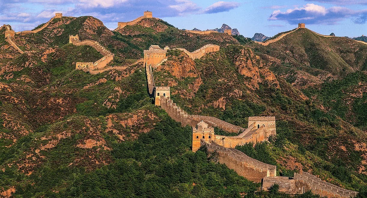 条秦直道|秦始皇当年修的路,为啥2000年来都不长草?下面有什么?