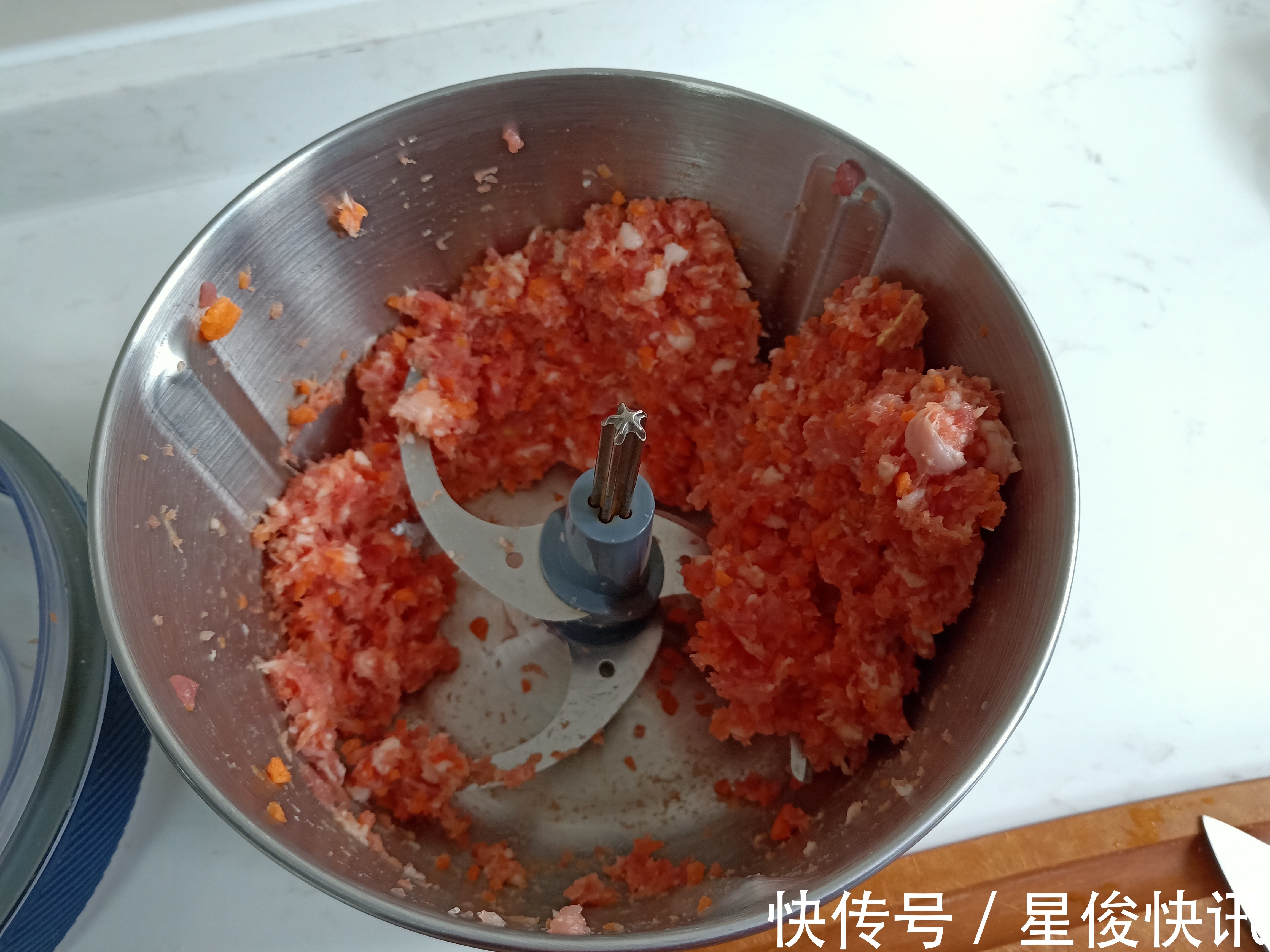 好吃|年夜饭必做的团圆菜,一卷一蒸15分钟上桌,好吃好做好寓意