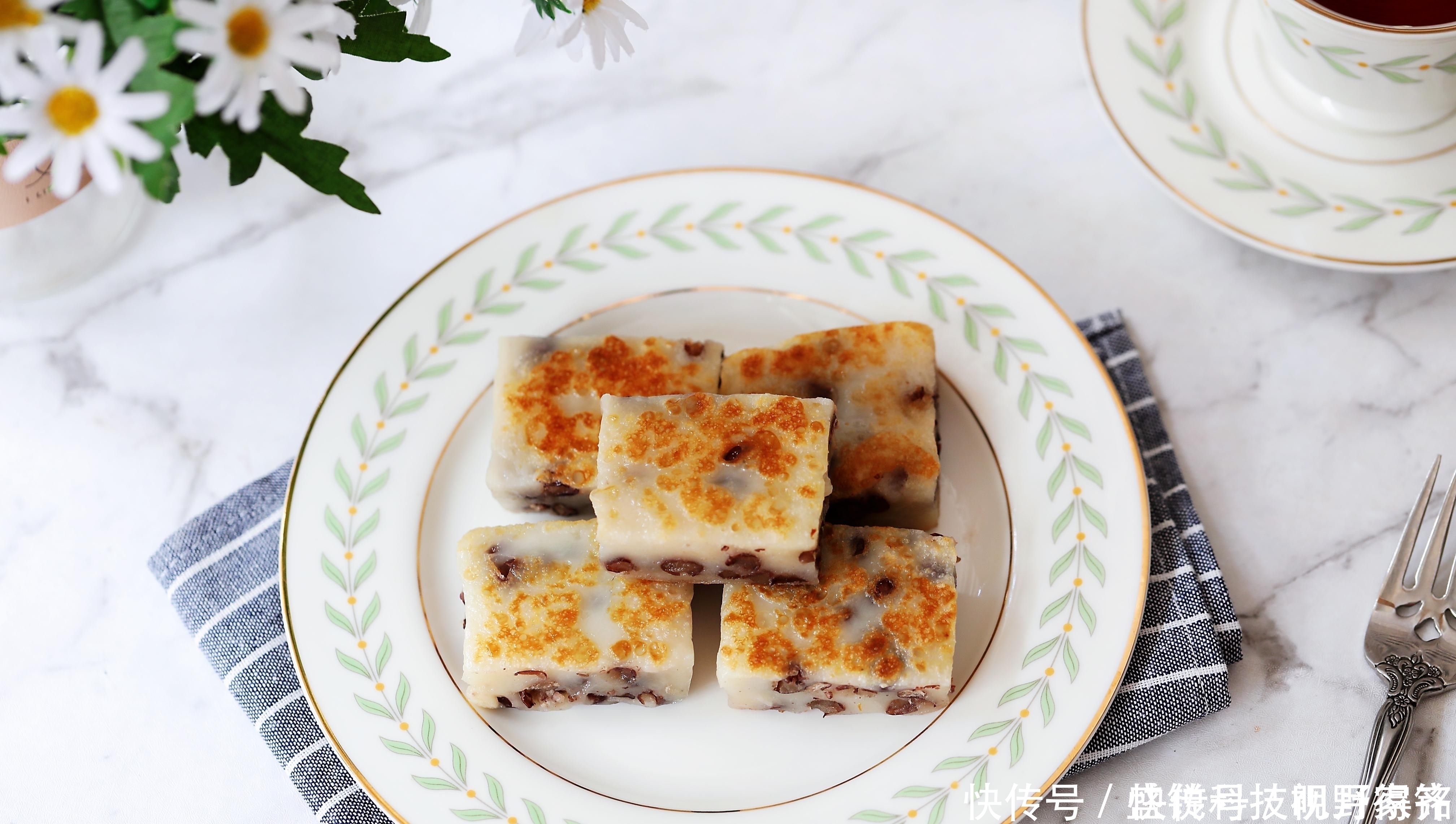 糯米粉别再做饼了,加1碗牛奶1把红豆,软糯香甜又补血,零失败