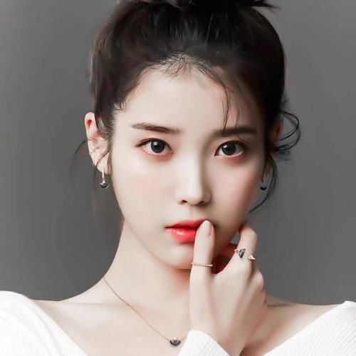 救生衣|在《RunningMan》遭惩罚,却差点溺水,IU不参加综艺另有原因?