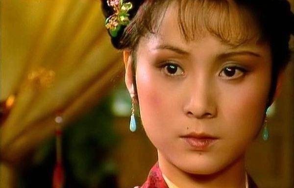 红楼梦&晴雯被赶走，王夫人并不冷血无情，你看晴雯犯了贾家的什么大忌？