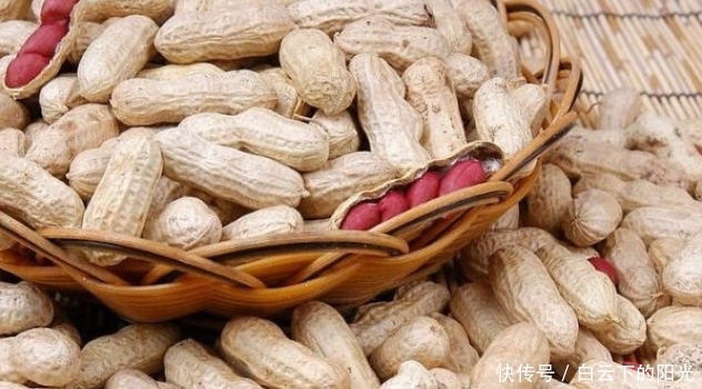 吃花生让血压升,还是降?高血压患者天天吃行吗?看完你就明白了