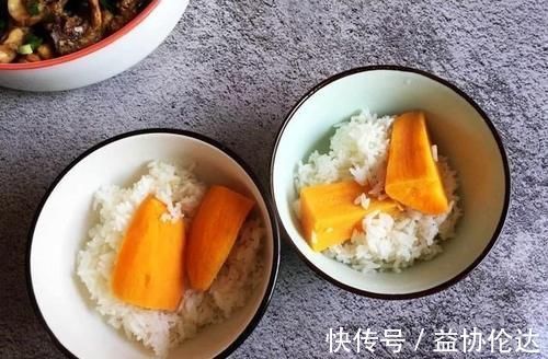 清炒油麦菜|出差回家，老公亲手做晚餐，4道菜配红薯饭，网友：这老公真厉害