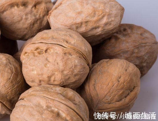 视力|核桃和它一起煮,每天一碗,视力好了,夜里越睡越香,脸蛋更白嫩