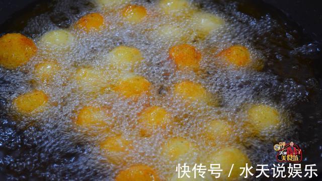 土豆别炖着吃了，教你新吃法，外酥里嫩，小朋友特别喜欢吃！