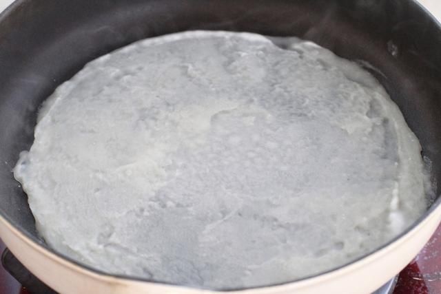 开学后孩子早餐别发愁，两分钟烙一张的营养鸡蛋饼，双手无需沾面