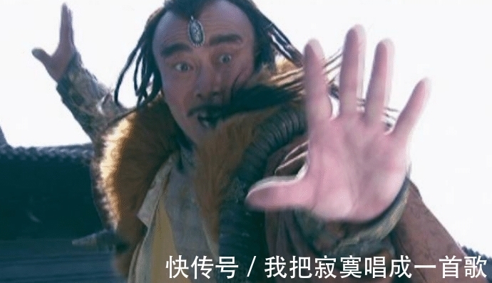 武功@金庸笔下最蠢的高手,放着本门2大神功不学,只苦练自创三流武功