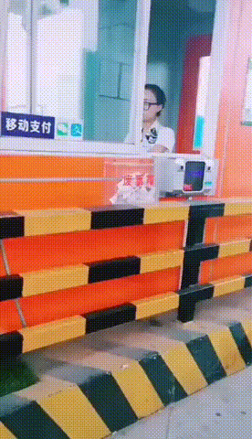 |搞笑GIF：有些搞笑是模仿不来的