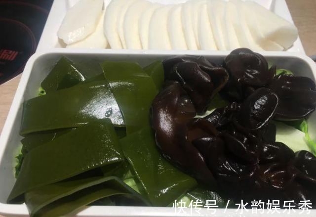 胆固醇|胆固醇高的人，医生：若想稳定血脂，这3类食物，建议少吃或不吃