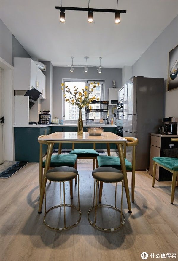 材料|收藏向：25个装修省钱实操！户型改造门窗更换，有必要吗？什么材料便宜还没甲醛？家具家电网购行不？