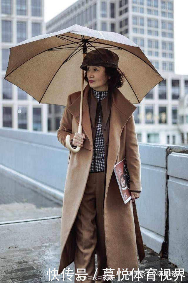 衬衣|女人40岁以后,如何优雅有女人味?牢记3点长得美穿得更美