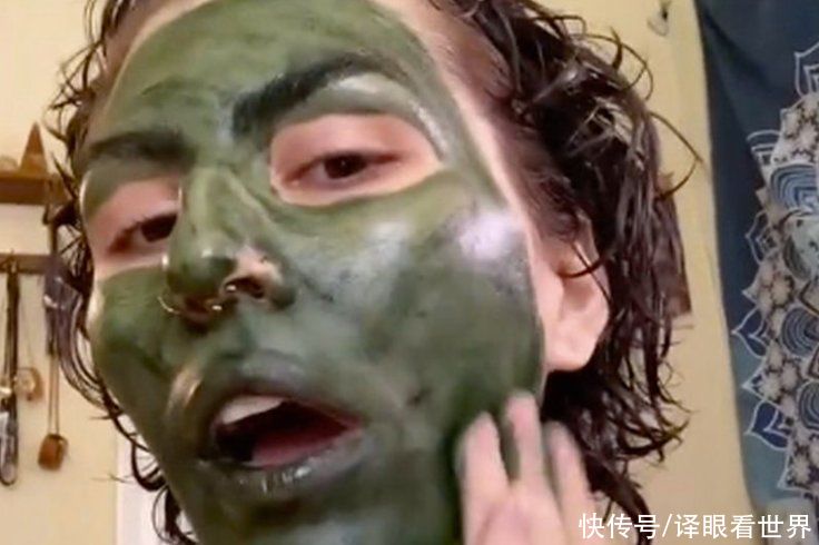 美国女子为了面试晚上敷面膜，谁知第二天整张脸变绿，撞脸史莱克