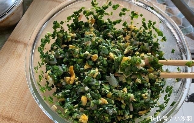 爱吃韭菜的要注意,这样韭菜不要买,白给都不要,现在知道还不晚