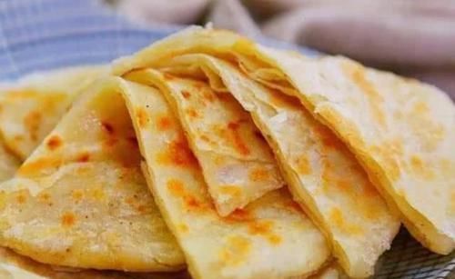 柔软|烙饼时,直接烙是不对的,多加这一步,饼柔软又起层,30秒出锅!