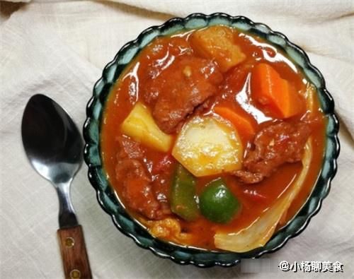 配菜|煮罗宋汤时,用这碗“固态油”做,汤更浓更鲜更正宗,还营养!