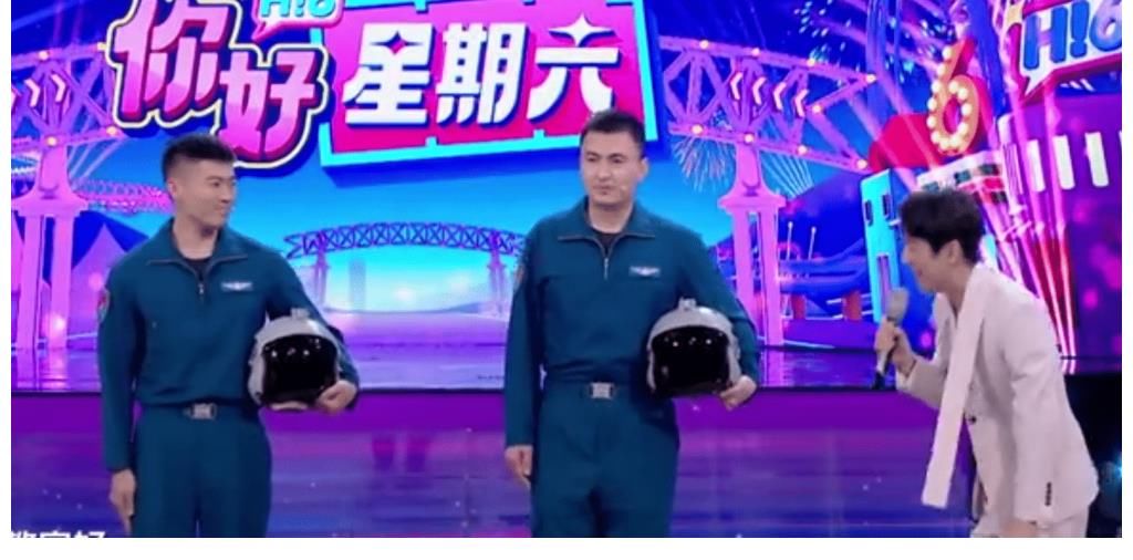 《你好星期六》首播槽点多,形式大于内容,何炅带不动一群人