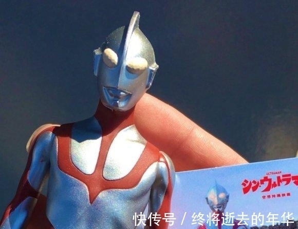 新奥特曼|从没有指示灯的奥特曼到复刻1号的新假面骑士,痞子是否太怀旧了