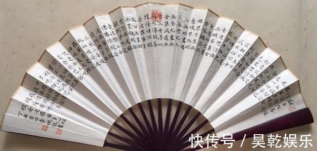 书协$她是一位将小楷写到极致师范女教师,小楷扎实,当上了书协副主席