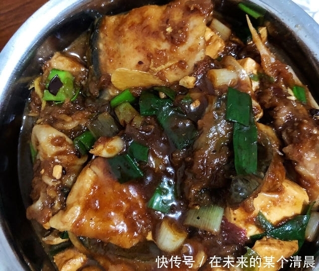 鱼烧豆腐,过年的大菜,高补钙,高营养