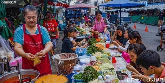 夜市|泰国清迈夜市，平民“美食天堂”，市民和游客争相“寻味觅食”