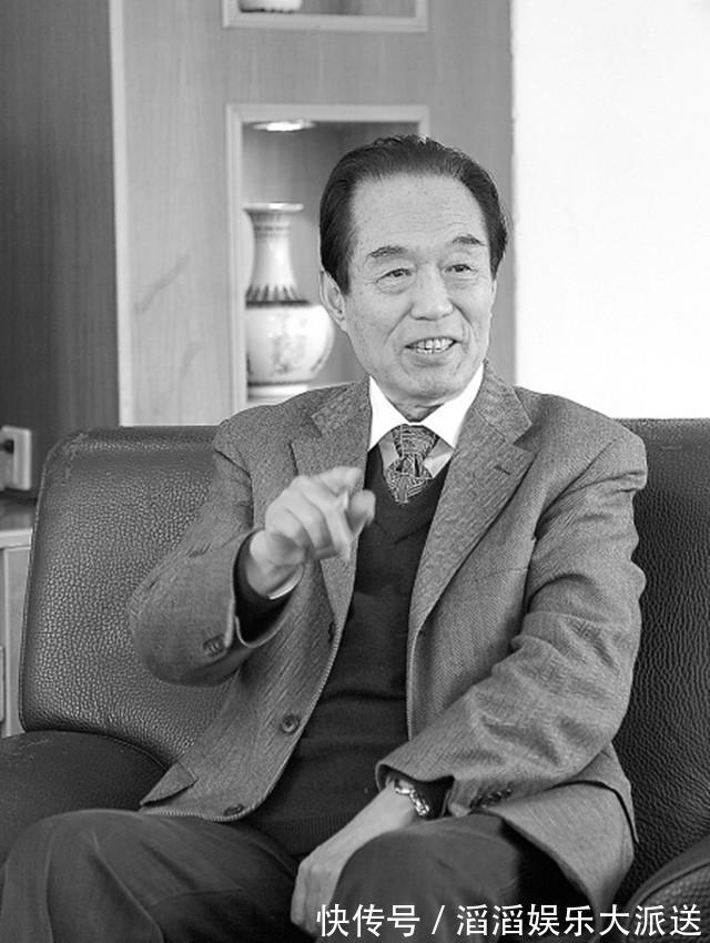 70岁专家称满清入关为民族融合，被年轻小伙掌掴，为何拒绝道歉