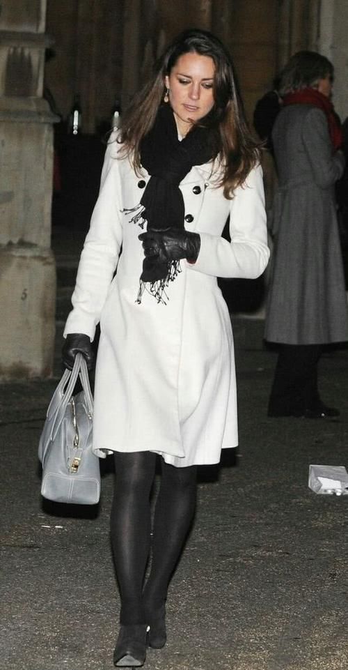 外套|凯特王妃太节俭13年的外套反复穿,身边的威廉早已换了发型