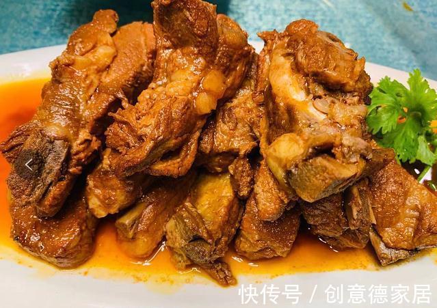 买排骨时，不管有钱没钱，都要分清“前排”和“后排”，区别挺大