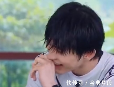 宋雨琦|跑男太会玩，在蔡徐坤落水后关美颜，看清颜值：再也不羡慕C位了