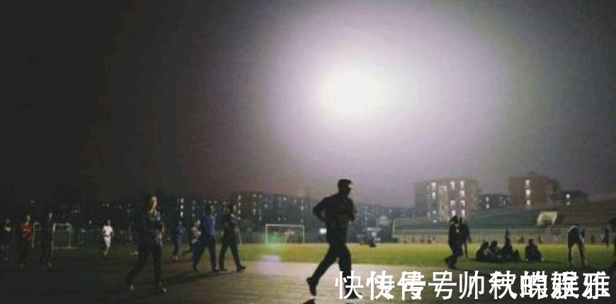 晚上睡觉前,4件不利于长寿的事情,若你都没有,你也易长寿