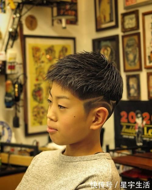妈妈们|小男孩发型怎么剪好看?这16款很不错,很多妈妈们都喜欢