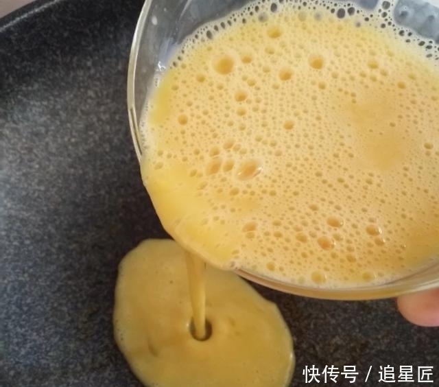 鸡蛋|鸡蛋还能做出这样的美食?邻居都来问秘方!