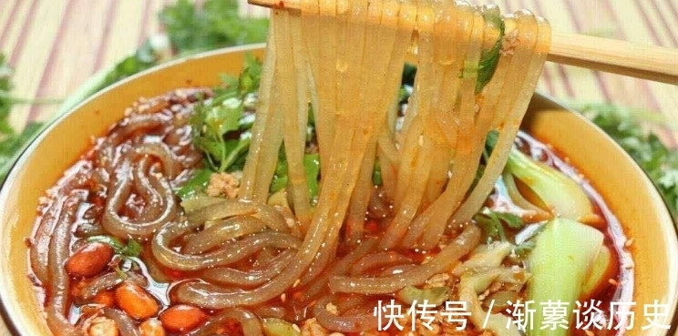 桃园三结义|什么？在家也可以做出麻辣鲜香的网红酸辣粉，赶紧学习起来！