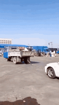 |搞笑GIF:好了 表演结束了 同学们都辛苦了